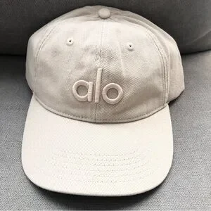 ALO Yoga オフデューティーキャップ Sand Dollar 関税込 Washed Off-Duty Cap - Sand Dollar | ALO